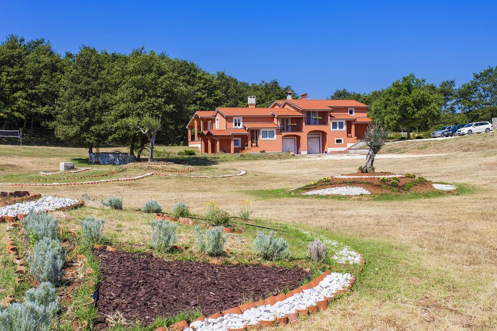 Apartments Matelici Divšići Bagian luar foto