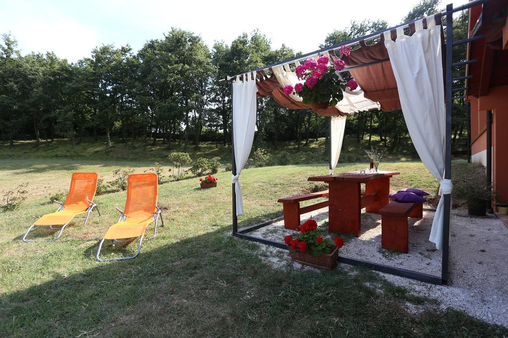 Apartments Matelici Divšići Bagian luar foto